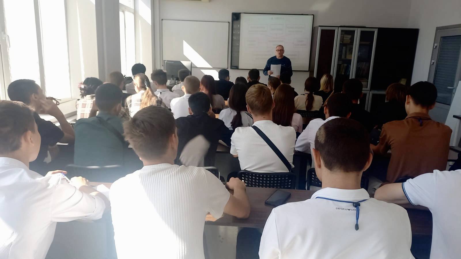 Соблюдать правила важно - лекции от психолога для первокурсников